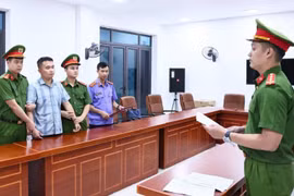 Phê chuẩn lệnh bắt khẩn cấp giáo viên trường chuyên Tuyên Quang