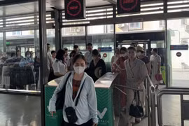 Từ hôm nay 25/6, Hà Nội chính thức vận hành vé điện tử liên thông