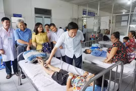 Vụ hơn 60 người nghi ngộ độc tại Trường Kim Đồng-Sa Đéc: Bộ Y tế chỉ đạo khẩn
