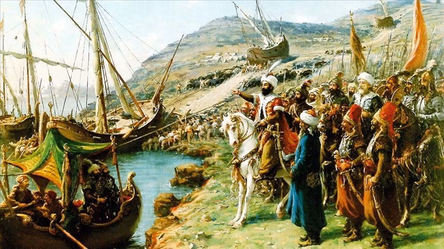  3. Thủy quân Ottoman kéo chiến thuyền qua đất liền. Để vượt qua chuỗi phong tỏa trên vịnh Sừng Vàng, người Ottoman đã dùng đường trượt gỗ để vận chuyển chiến thuyền qua đồi và đưa chúng vào vịnh từ phía sau. Ảnh: Anadolu Ajansı.