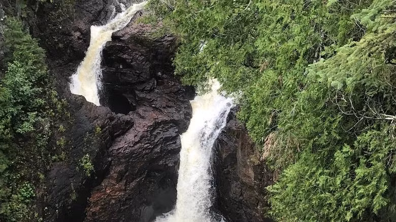 The 'Best Hiking Trail' In America Is In Minnesota's Secluded State Park Full Of Majestic Views And Fishing