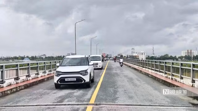 Cầu Trà Khúc 1 mới được xây dựng sẽ kết thúc sứ mệnh của cây cầu cũ, từng phục vụ người dân Quảng Ngãi hơn 60 năm.