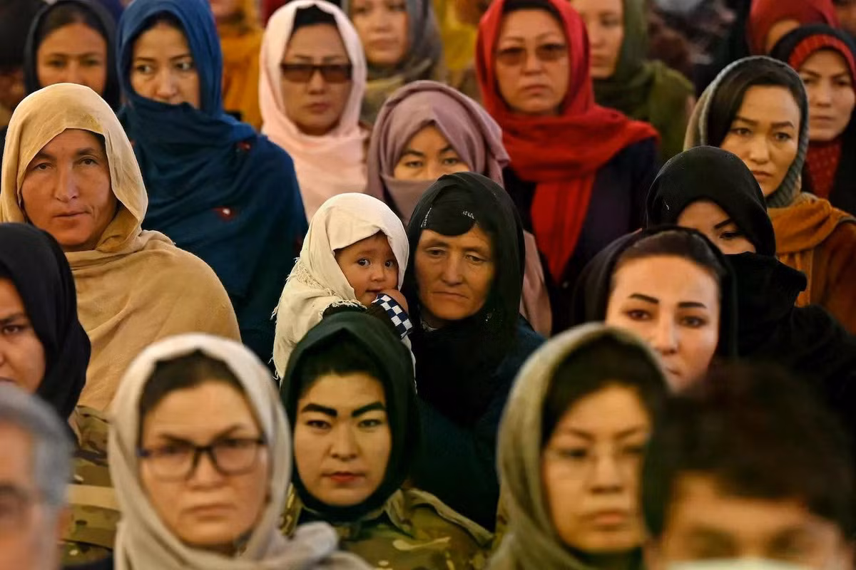  Ngoại hình mang nét Trung Á – Đông Á. Người Hazara thường có khuôn mặt tròn, mắt hẹp và gò má cao, khiến họ khác biệt rõ rệt so với nhiều nhóm dân tộc khác ở Afghanistan. Ảnh: Foreign Policy.