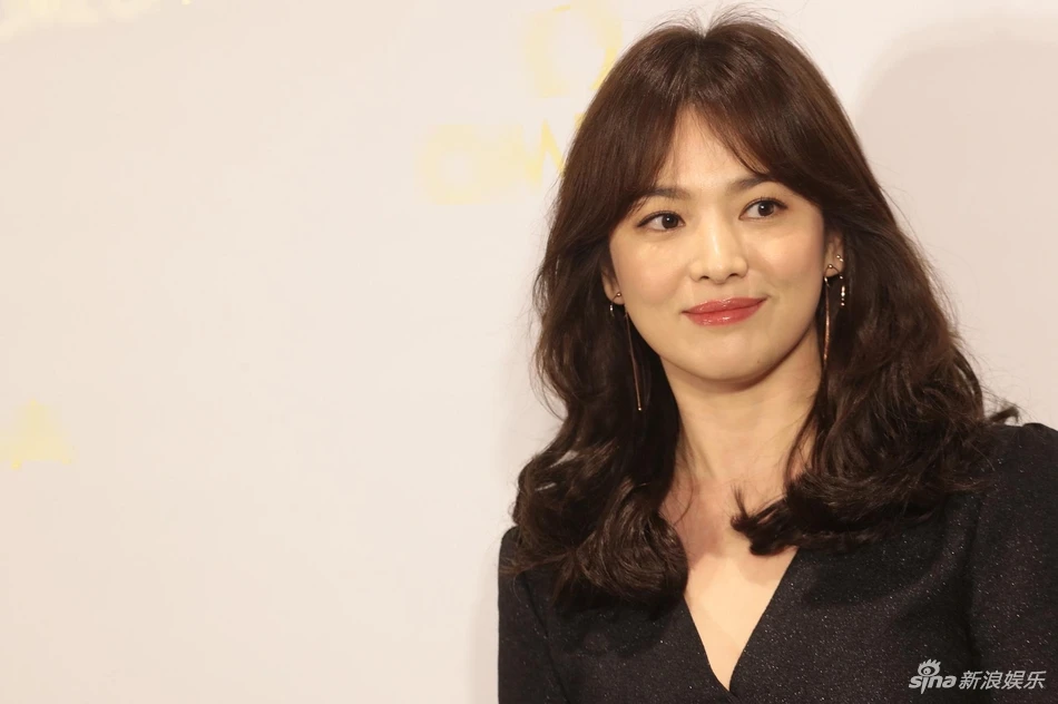 Song Hye Kyo chia sẻ kế hoạch mang thai với chồng trẻ