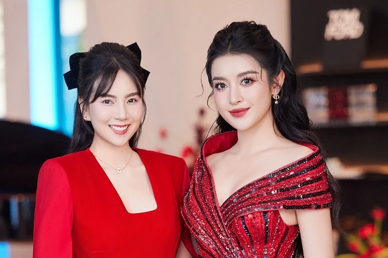 Á hậu Huyền My - MC Mai Ngọc đọ sắc vóc quyến rũ
