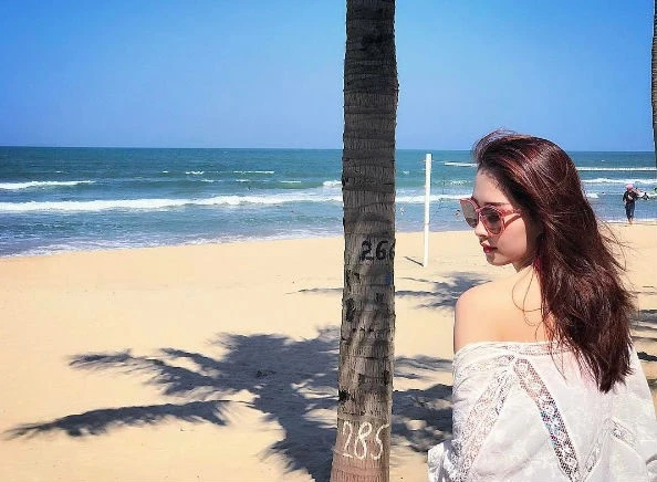 Hoa hậu Thu Thảo và bạn trai du lịch Đà Nẵng dịp nghỉ lễ