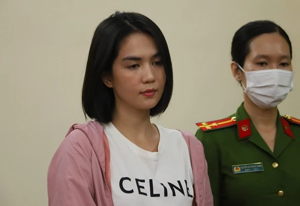 Ngọc Trinh vướng loạt lùm xùm trước khi bị bắt tạm giam