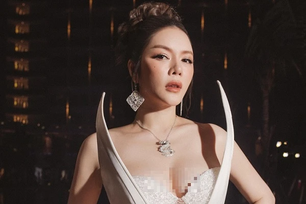 Lý Nhã Kỳ đeo trang sức kim cương 15 tỷ đi sự kiện