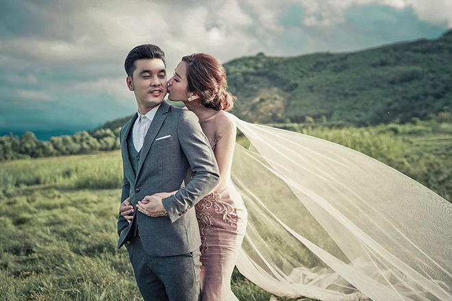 Ngắm ảnh cưới đẹp chất ngất của vợ chồng Ưng Hoàng Phúc