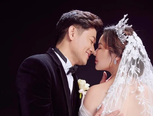 Vợ đại gia của Quý Bình hé lộ ảnh cưới studio nét căng