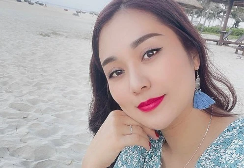 Vợ xinh đẹp, kém 12 tuổi của NSND Tự Long