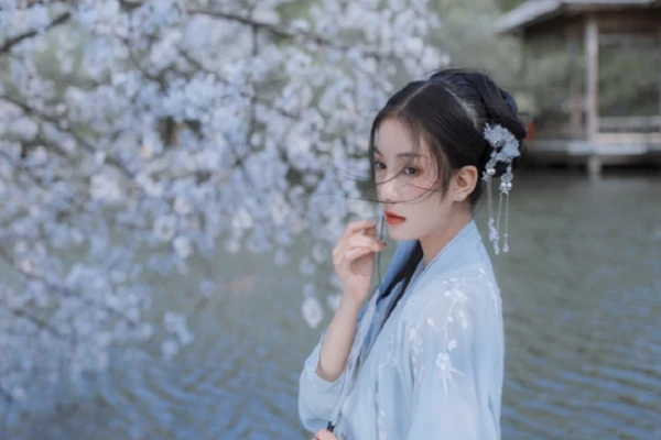 Số phận bi thảm của mỹ nhân dạy chuyện phòng the cho hoàng đế
