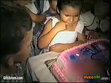 Khi bé nổi giận.