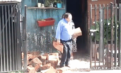 Để em giúp chủ nhân cho nhanh.