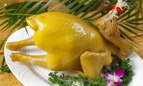 Bí quyết luộc gà cúng ngày Tết vừa ngon vừa đẹp