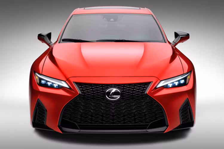 Được gọi là Lexus Ultimate Edition 2025 đặc biệt giới hạn, phiên bản này chỉ giới hạn 500 chiếc dựa trên mẫu IS 500 F Sport Performance và dành riêng cho thị trường Mỹ.