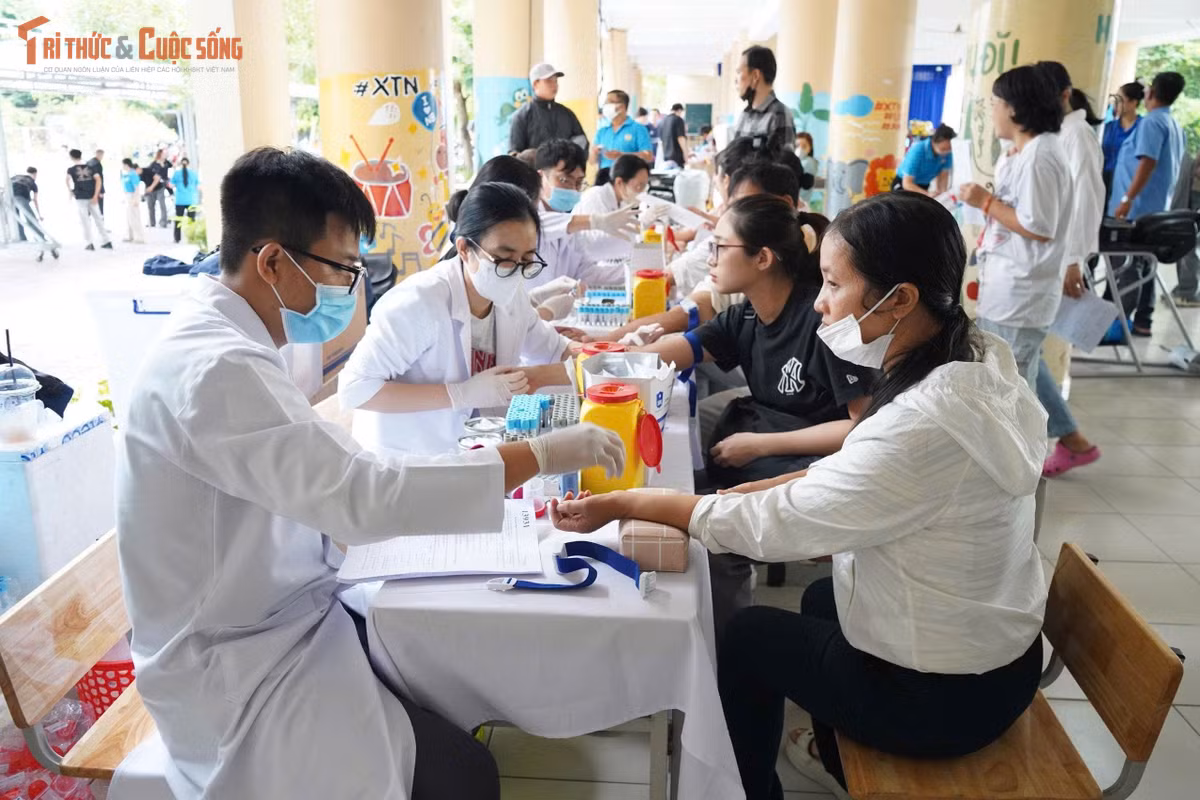 Thông qua nội dung tuyên truyền, NLĐ được cập nhật những quy định mới và mức xử phạt liên quan...