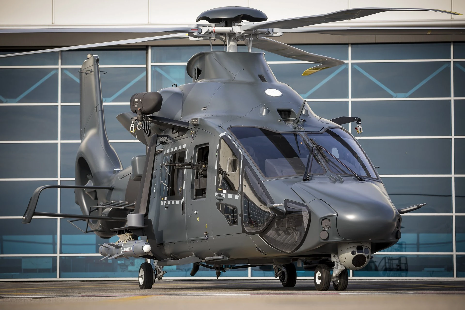 Hầm hố trực thăng H160M của Airbus, Việt Nam sẽ quan tâm?