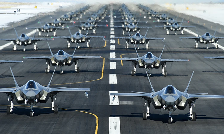 Tướng Mỹ bàn cách giảm giá F-35: Càng mua nhiều càng rẻ