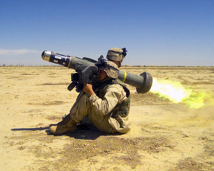 Mỹ dựng “hàng rào Javelin” quanh Nga: T-72, T-90 nguy to!