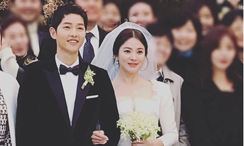 Song Hye Kyo phản ứng trước tin đồn quay lại với Song Joong Ki