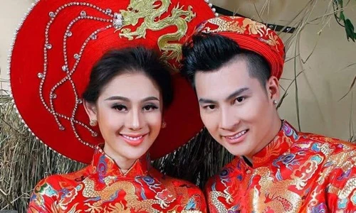 Lâm Khánh Chi và chồng trẻ diễn cảnh hạnh phúc, thực tế “toang” từ lâu?