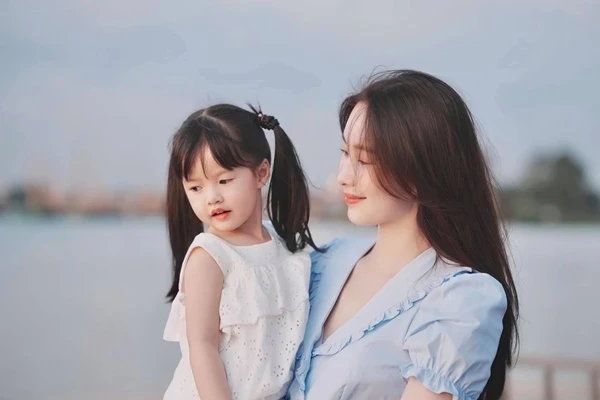 Con gái Đặng Thu Thảo nói 1 câu khiến mẹ bất ngờ