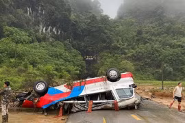 Cảnh báo từ vụ xe khách bị lũ quét cuốn trôi ở Cao Bằng