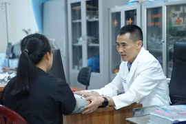 Cẩn trọng trước hiện tượng livestream bán thuốc và lời hứa chữa khỏi bệnh