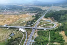 Sắp thu phí 13 tuyến cao tốc Bắc - Nam do Nhà nước đầu tư