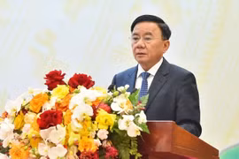 Trình Ban Bí thư việc sửa đổi tiền lương cán bộ cơ quan Đảng, Mặt trận