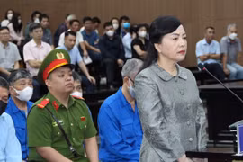 Cựu Bộ trưởng y tế Nguyễn Thị Kim Tiến bị đề nghị 5-6 năm tù