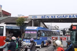 Hà Nội tạm dừng nhận tuyến xe khách mới tại Giáp Bát, Nước Ngầm