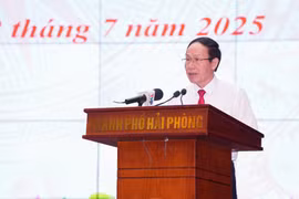 Bí thư Thành ủy Hải Phòng Lê Tiến Châu phát biểu chỉ đạo tại Hội nghị.