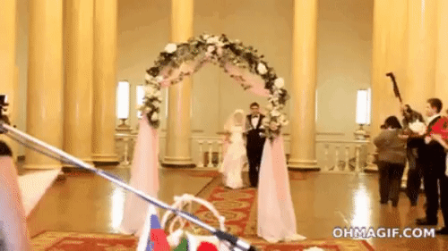 Tình huống nhớ mãi không quên của cô dâu.