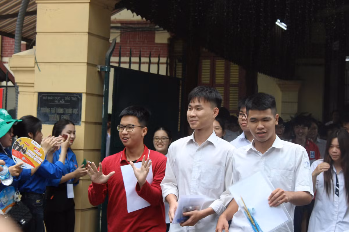 Đề thi môn ngữ Văn của thí sinh dự thi theo chương trình 2018 sẽ không sử dụng ngữ liệu nằm trong chương trình - sách giáo khoa.
