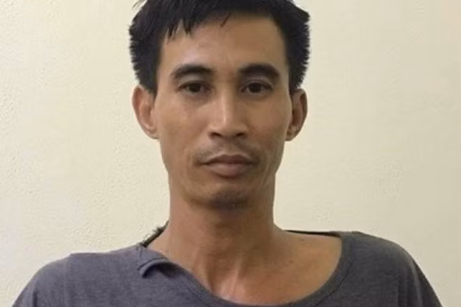Tiến hành dựng lại cung đường của Tráng, lực lượng phá án đi đến kết luận: Tráng là nghi phạm số 1. Lệnh bắt giữ Tráng về hành vi "trộm cắp tài sản" được thực hiện ngay lập tức. Ban đầu, gã nghiện ma túy này chối tội, nhưng sau đó thì thừa nhận gây ra hai vụ trộm, một là vào ngày 27/7/2018 và hai là ở Bệnh viện đa khoa tỉnh Hưng Yên. Hai vụ trộm còn lại ở địa bàn gần với nơi xảy ra vụ án, Tráng cương quyết không nhận.