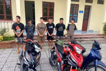Xử phạt nhóm thanh thiếu niên lạng lách, đánh võng khi tham gia giao thông 