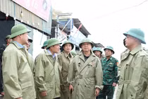 Phó Thủ tướng Trần Hồng Hà kiểm tra công tác ứng phó bão Bualoi tại Nghệ An