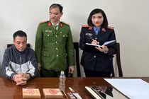 Bắt đối tượng móc nối nước ngoài mua bán ma túy, thu 2 bánh heroin