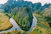 Đầm Vân Long "vịnh không sóng" bình yên giữa lòng Ninh Bình