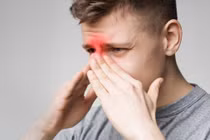 Nghẹt mũi, đau họng đi khám phát hiện... u hốc mũi trái