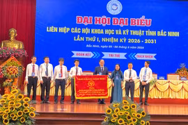 Chủ tịch Phan Xuân Dũng đề nghị nâng cao vị thế đội ngũ trí thức Bắc Ninh
