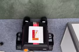 Đại học Bách khoa Hà Nội chính thức lên tiếng vụ robot dán logo trường 