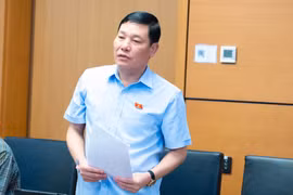 ĐBQH đề xuất khắc phục 'khoảng trống' pháp lý về công chứng bất động sản