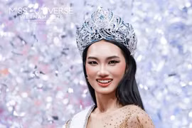 Hoa hậu Quỳnh Anh xin lỗi, nhận bài học về ồn ào tin nhắn