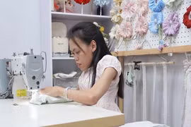 Cô gái cao 1m25 Vũ Thị Lan: ‘Đừng từ bỏ chính mình’