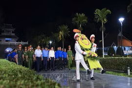 Nhiều tỉnh, thành phố tổ chức Lễ thắp nến tri ân các Anh hùng liệt sĩ 
