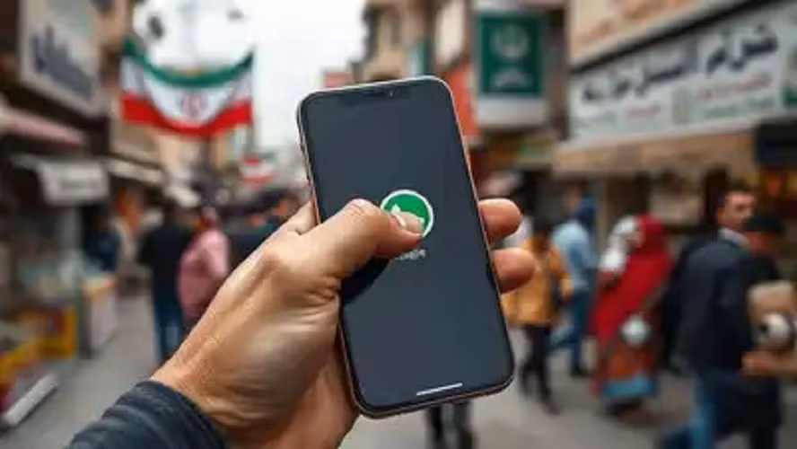 WhatsApp, nền tảng nhắn tin thuộc Tập đoàn Meta, lập tức phủ nhận và khẳng định mọi tin nhắn đều được mã hóa đầu cuối, không thể bị đọc bởi bất kỳ bên thứ ba nào.