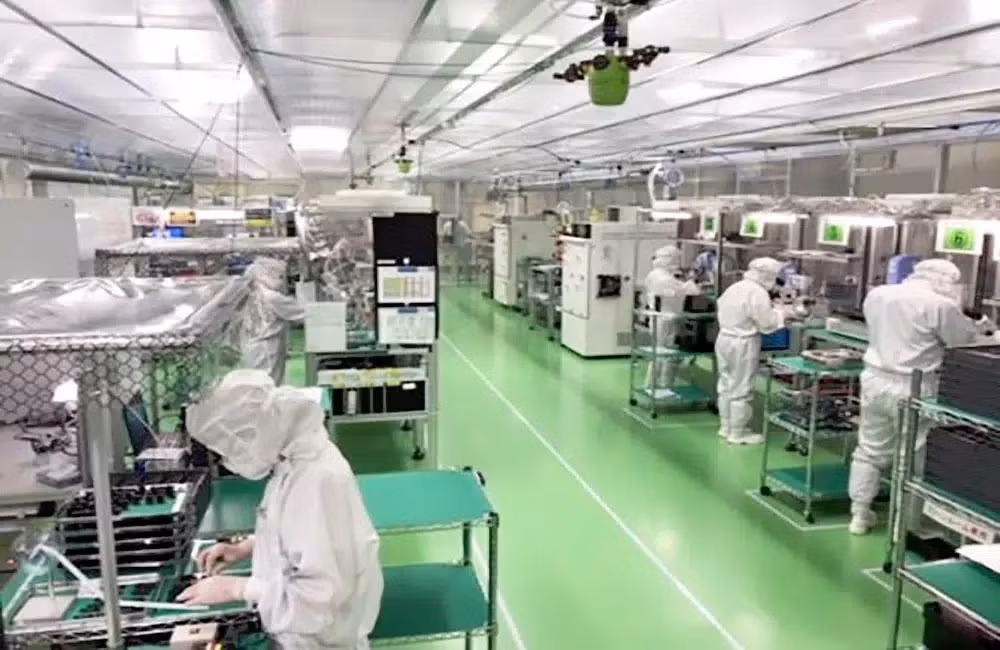 Tuy nhiên, thách thức lớn là thiếu kỹ sư, phụ thuộc nguyên liệu nhập khẩu và thiếu điện.